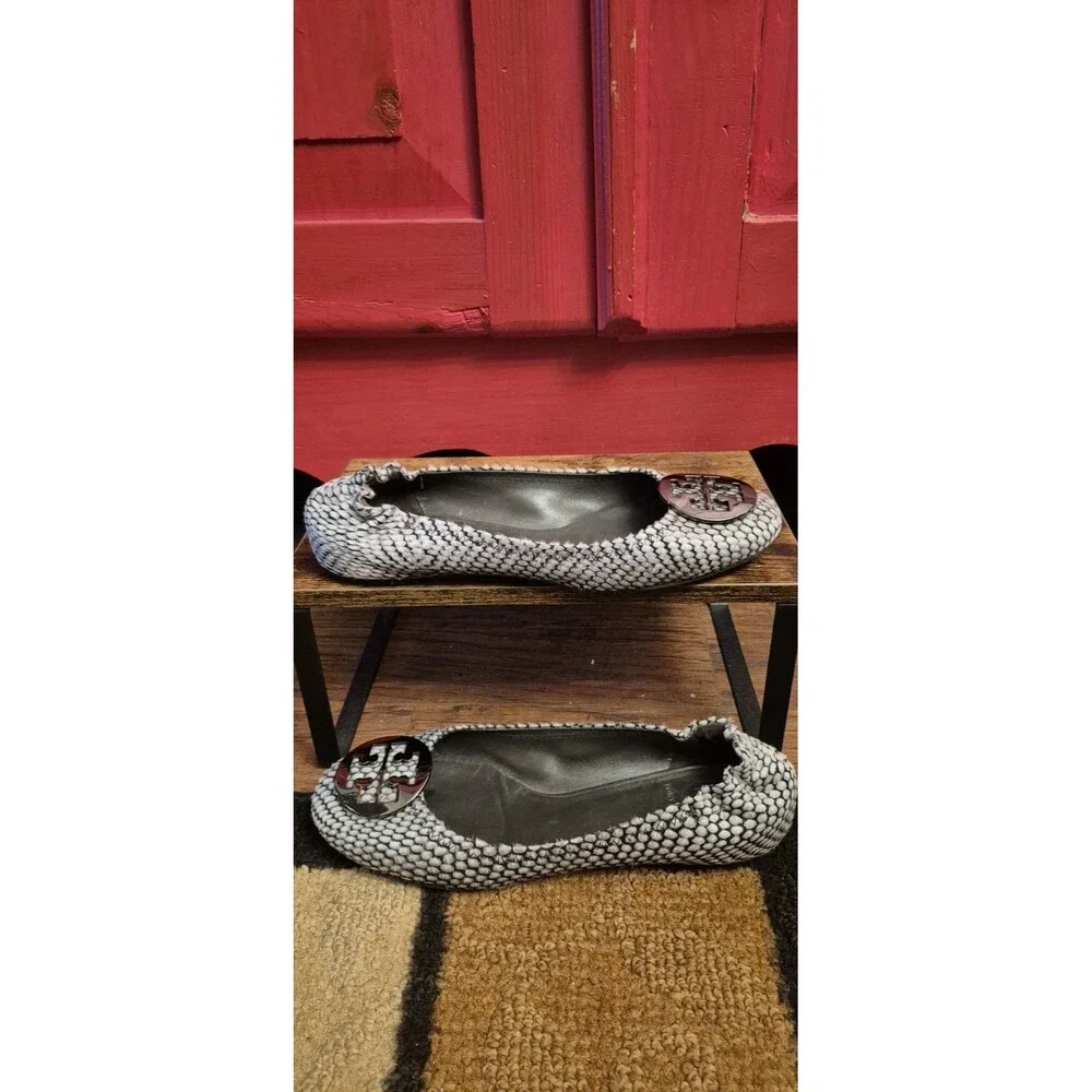 Tory Burch Size 9 Or 9.5 (READ) Reva Calf Hair Snake Print Flats Black White